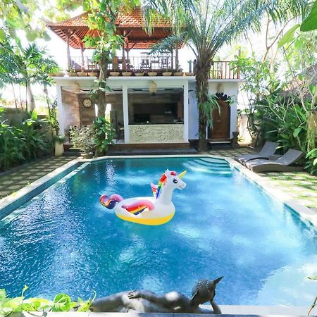 Villa The Laras Jimbaran Exterior foto