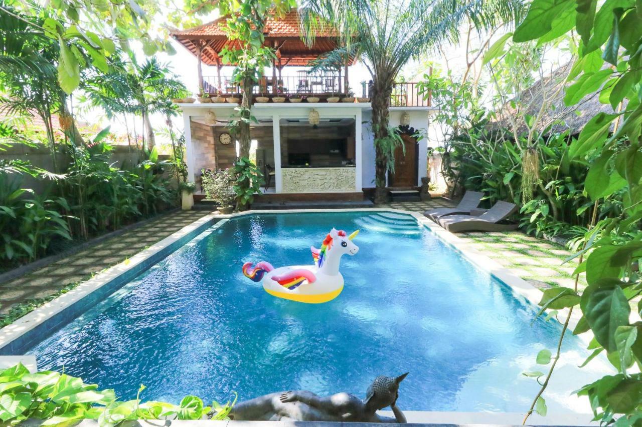 Villa The Laras Jimbaran Exterior foto